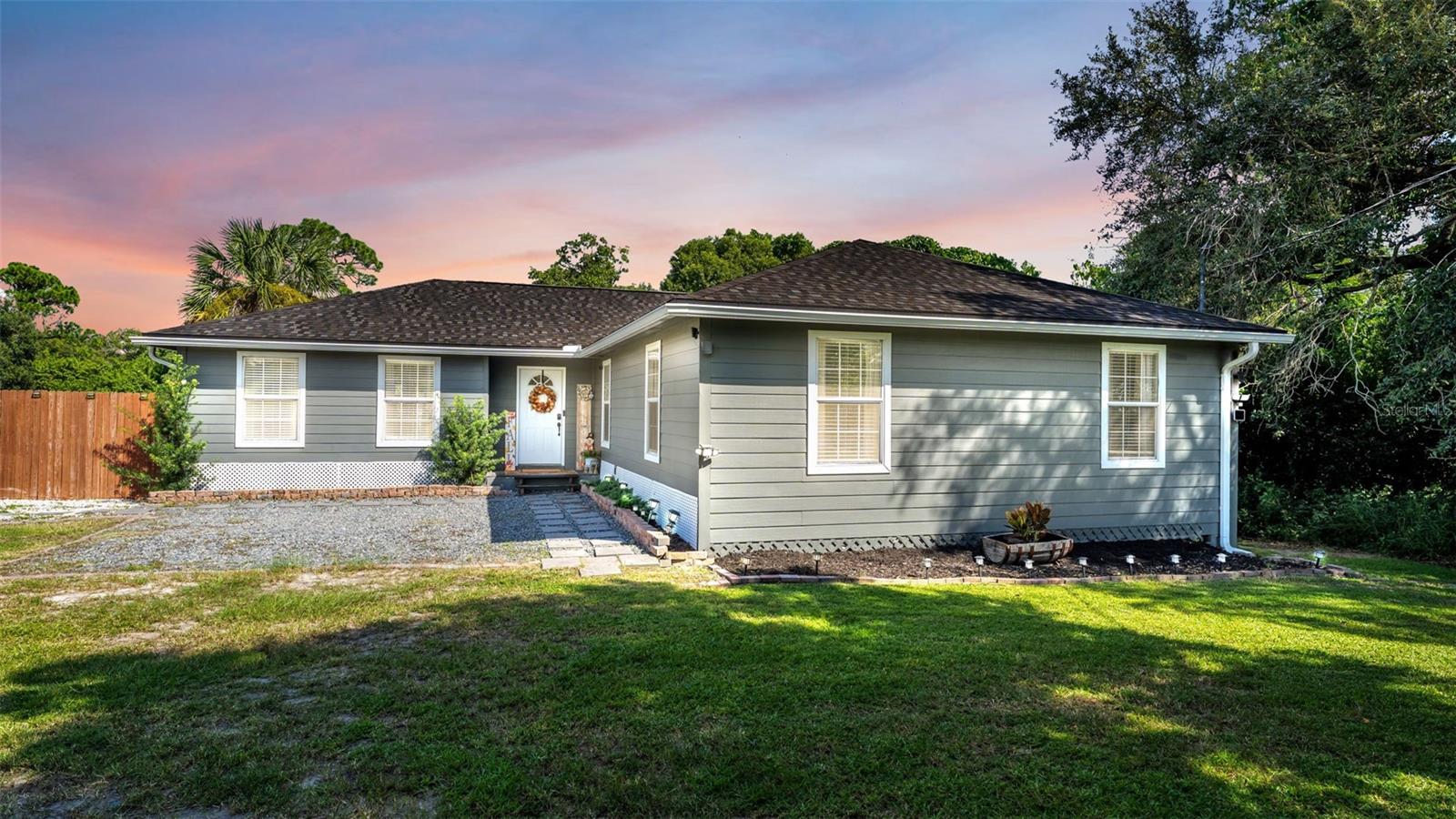 1557 Starling Rd — photo