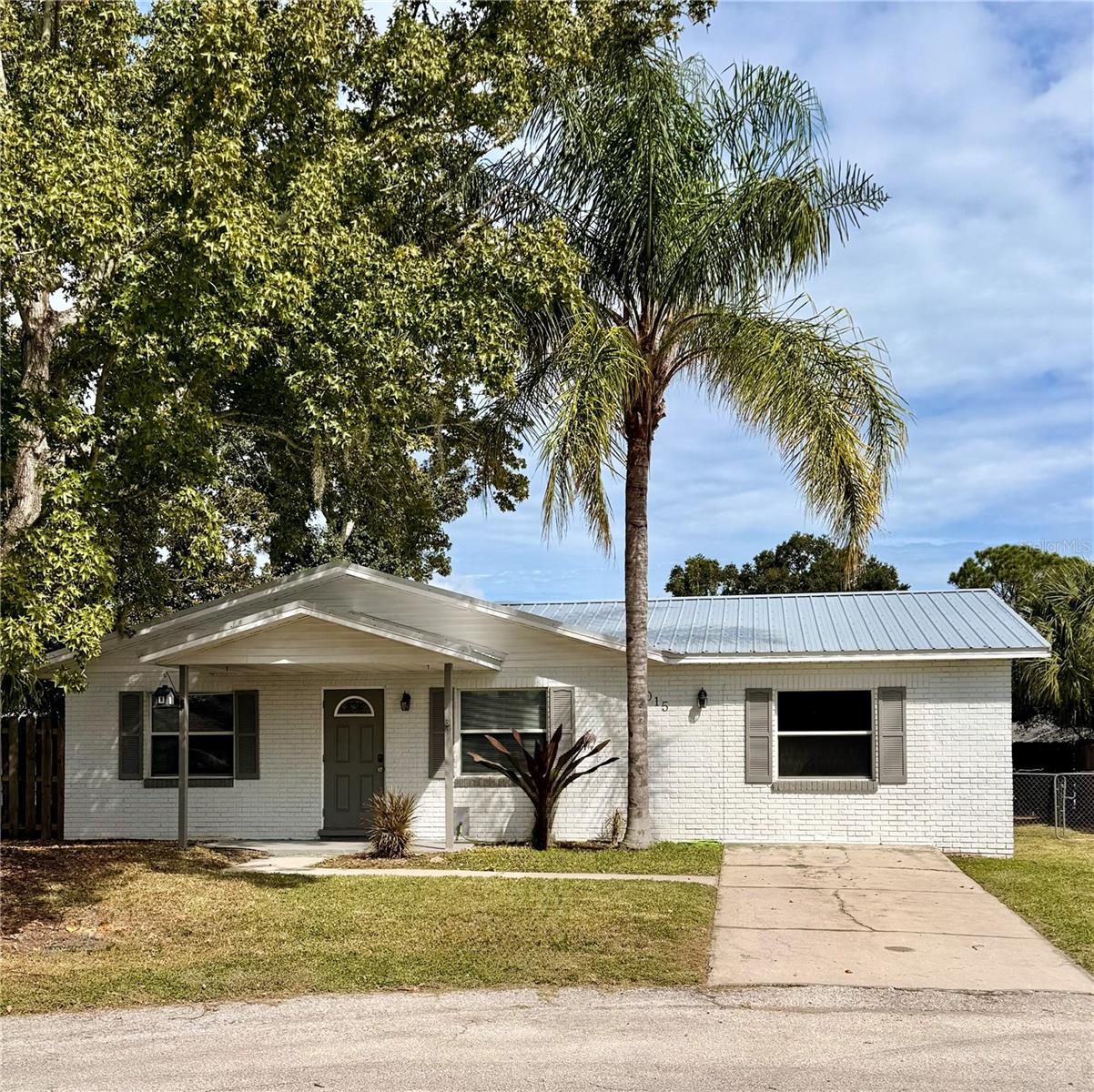 1015 Mockingbird Cir — photo