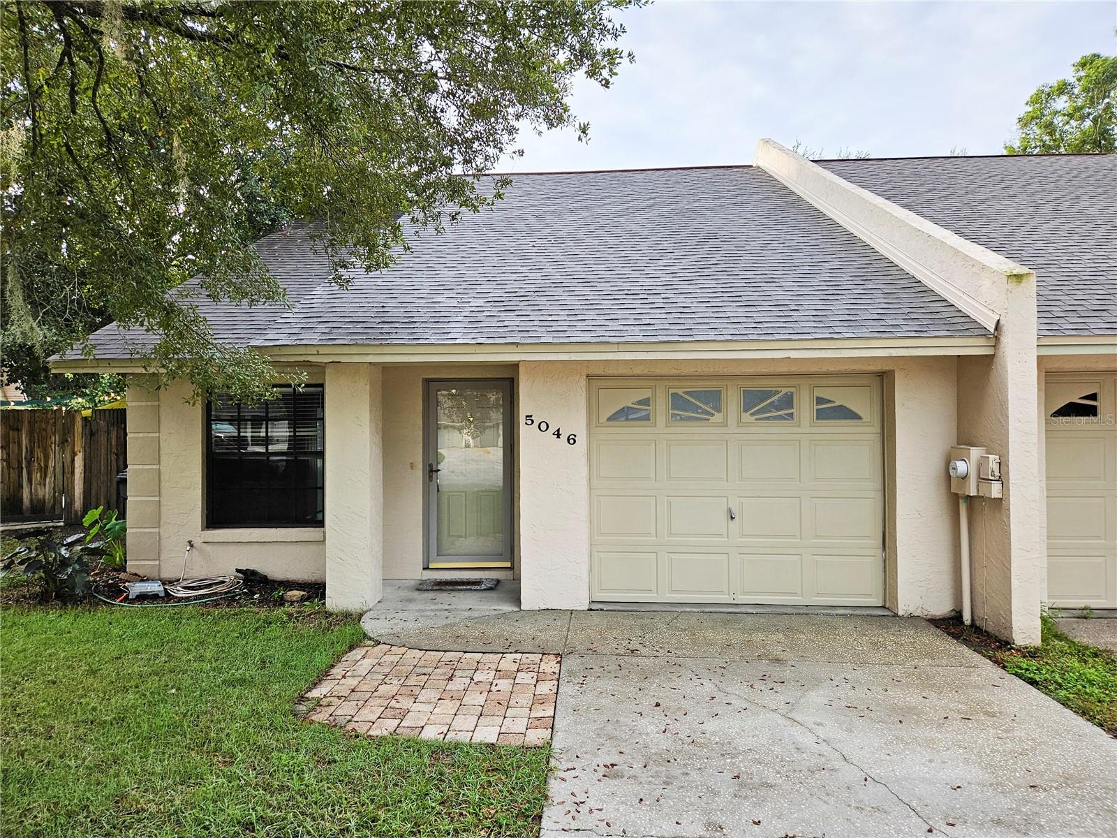 5046 Fairfield Ct — photo