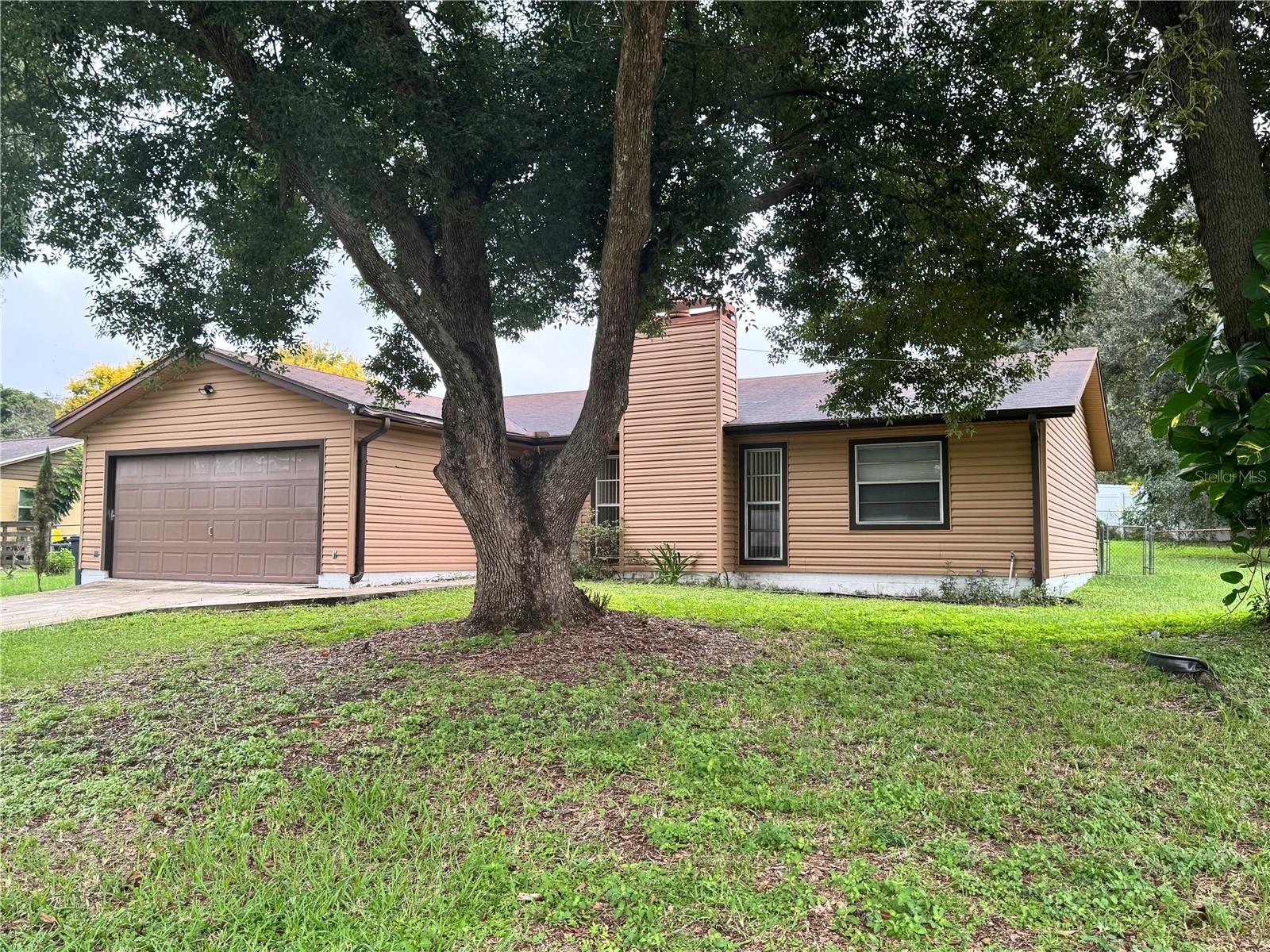 7415 Highland Grove Dr — photo