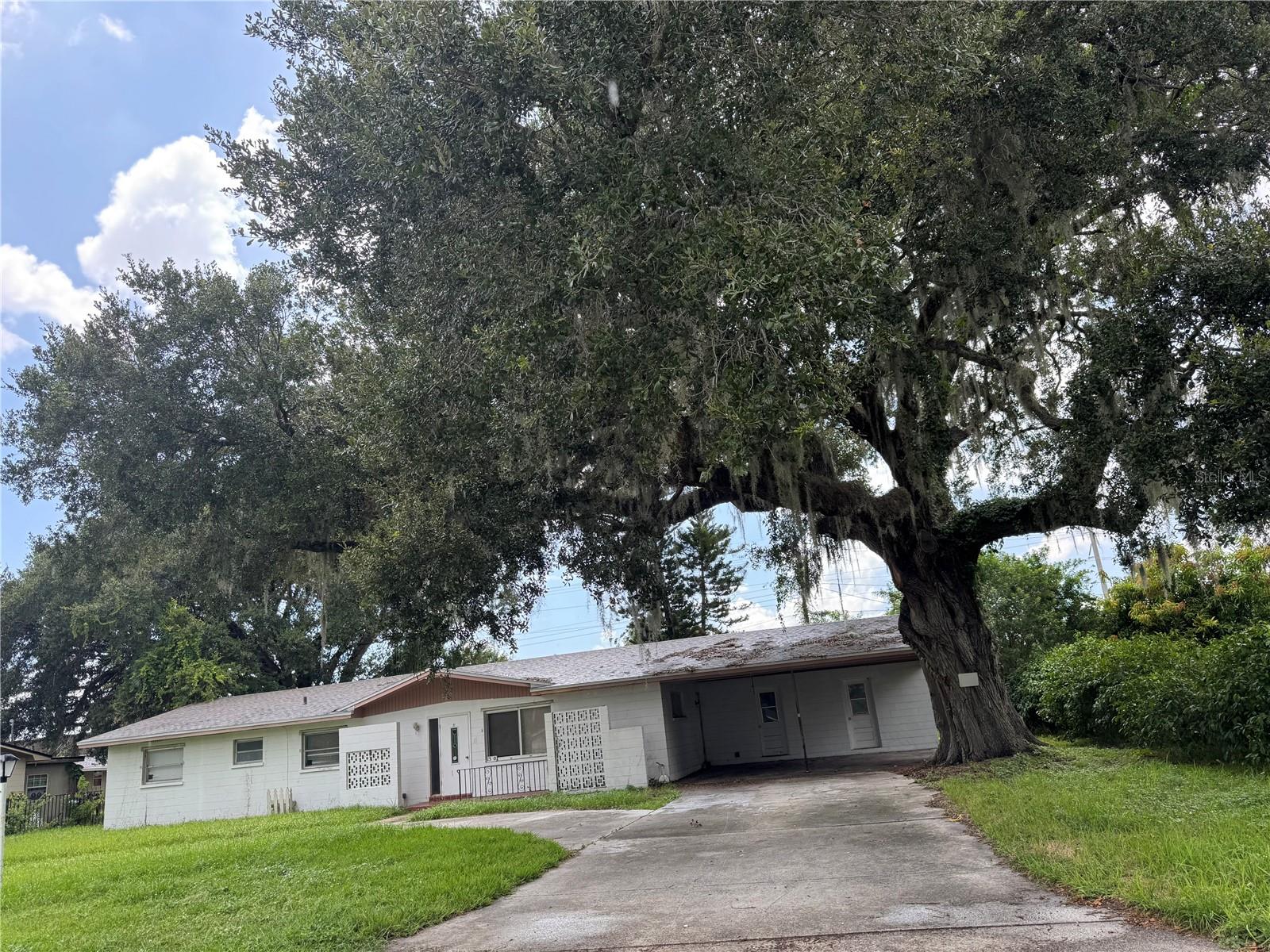 1320 Pleasant Pl — photo