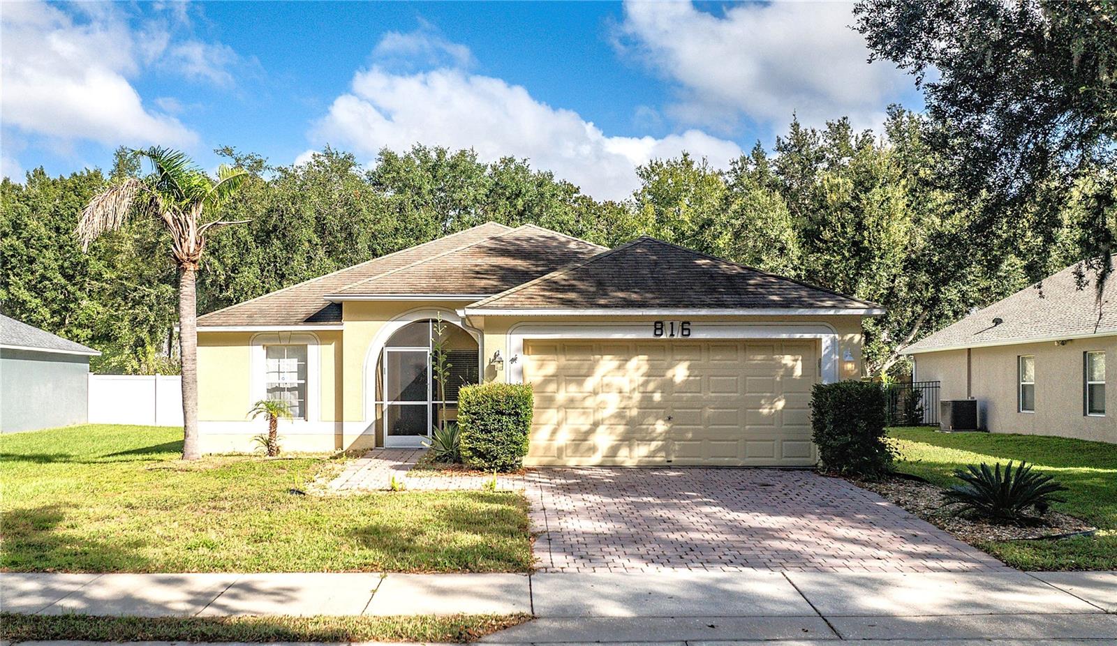 816 Barrister Dr — photo