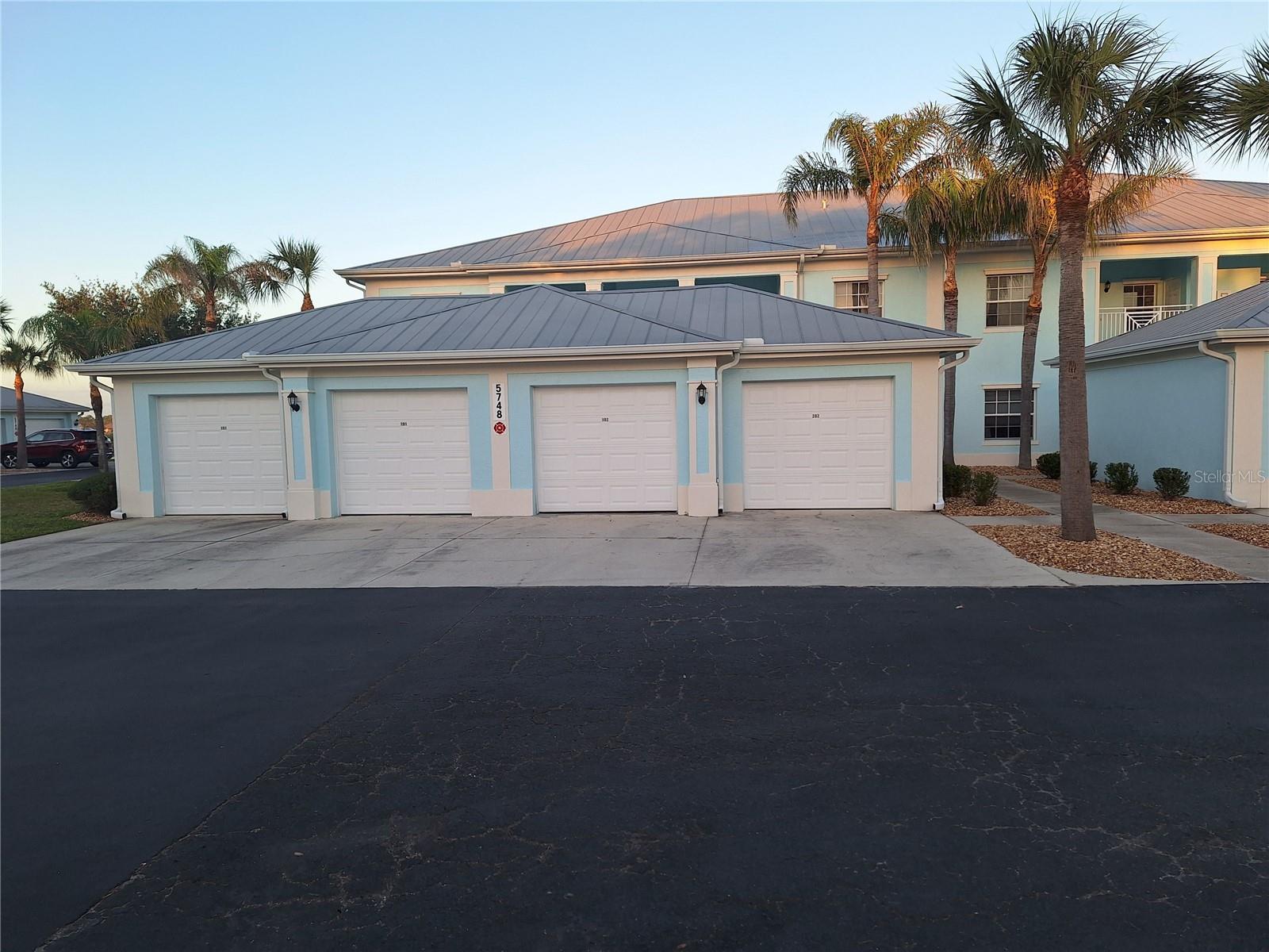 5748 Sabal Trace Dr #102 — photo