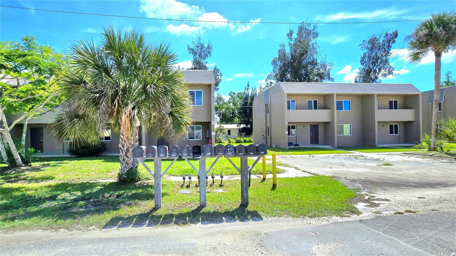 111 Jordan Ave — photo
