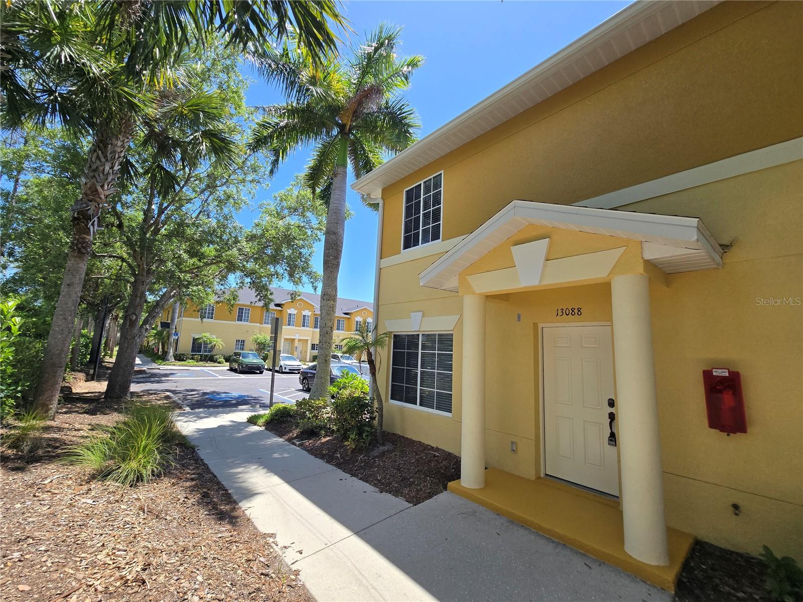 13088 Tigers Eye Dr — photo