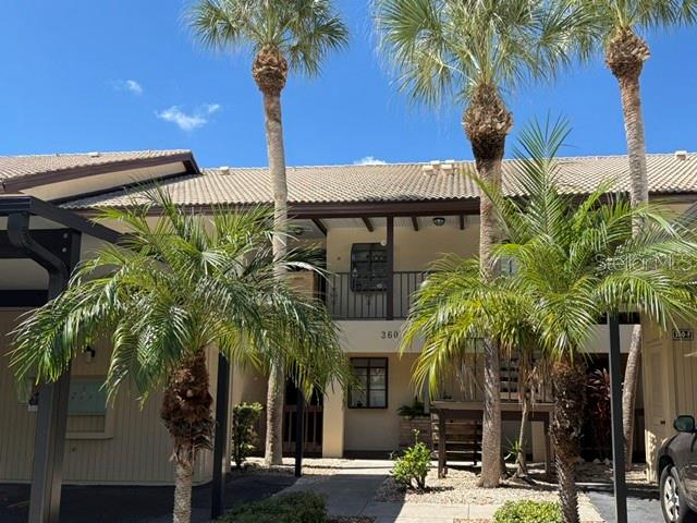 360 Three Lakes Ln #H — photo