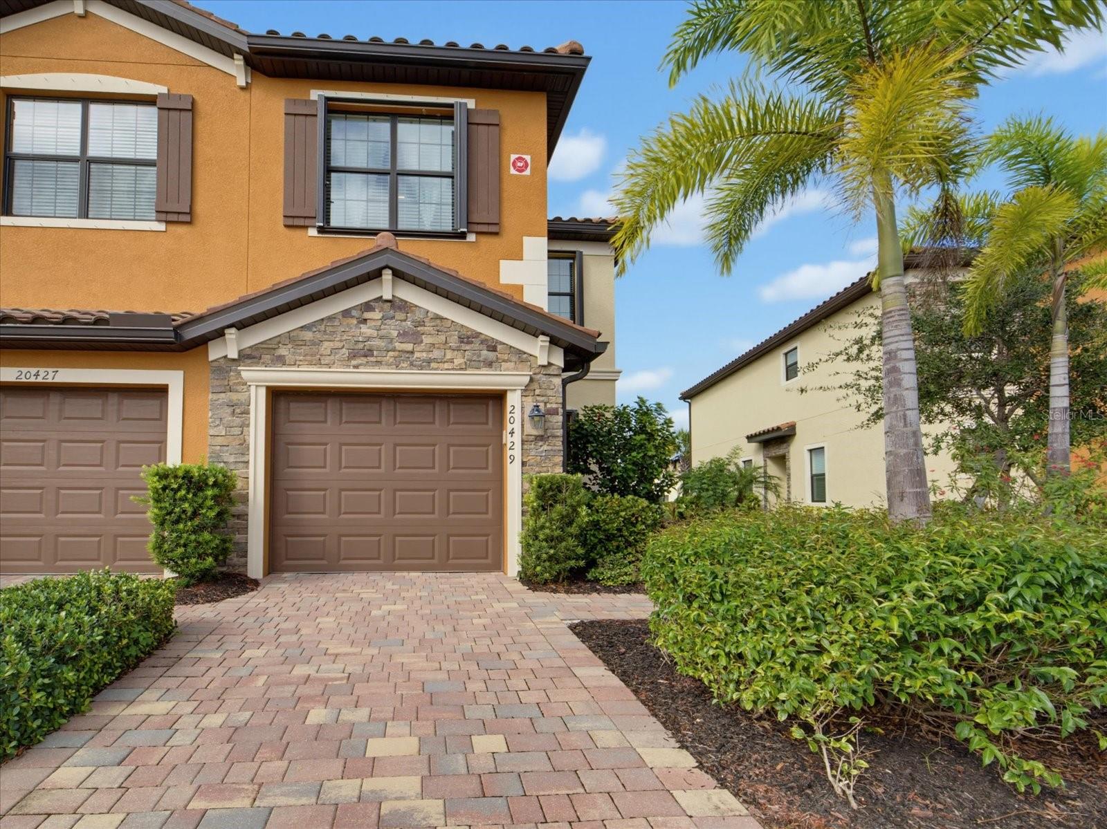 20429 Lagente Cir — photo