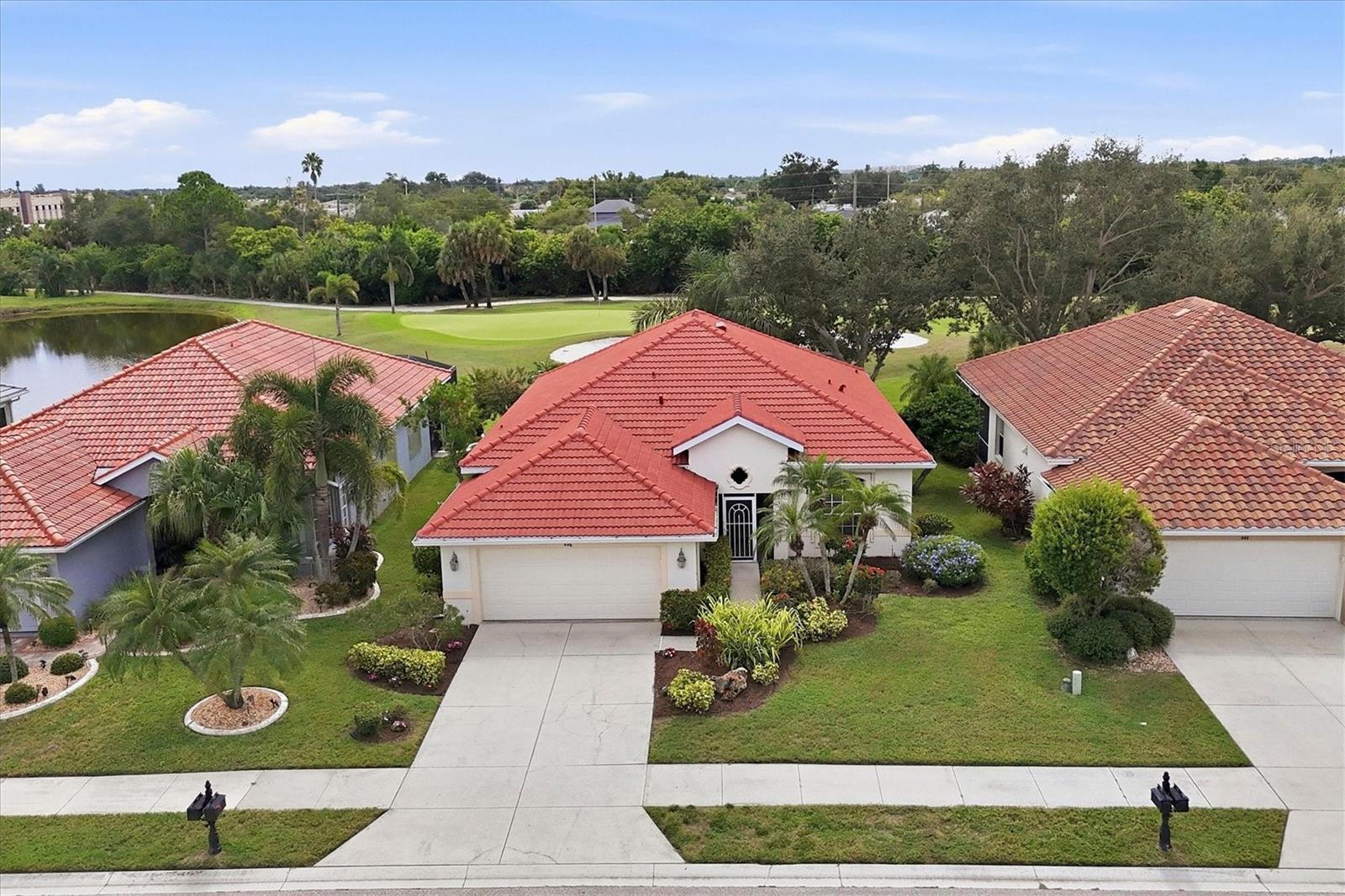 446 Pinewood Lake Dr — photo