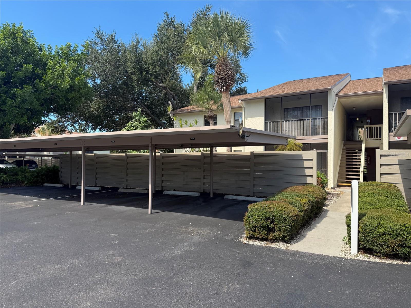 634 Bird Bay Dr E #201 — photo