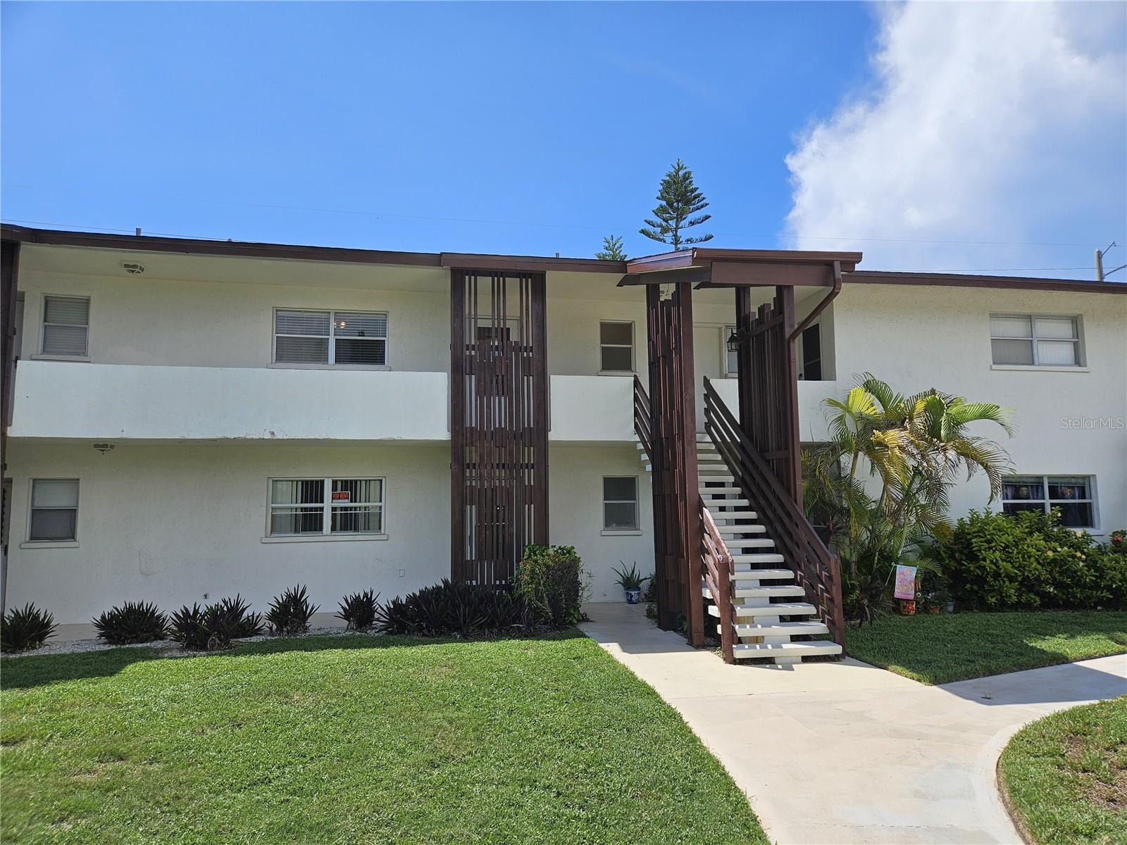 245 Center Rd #211 — photo