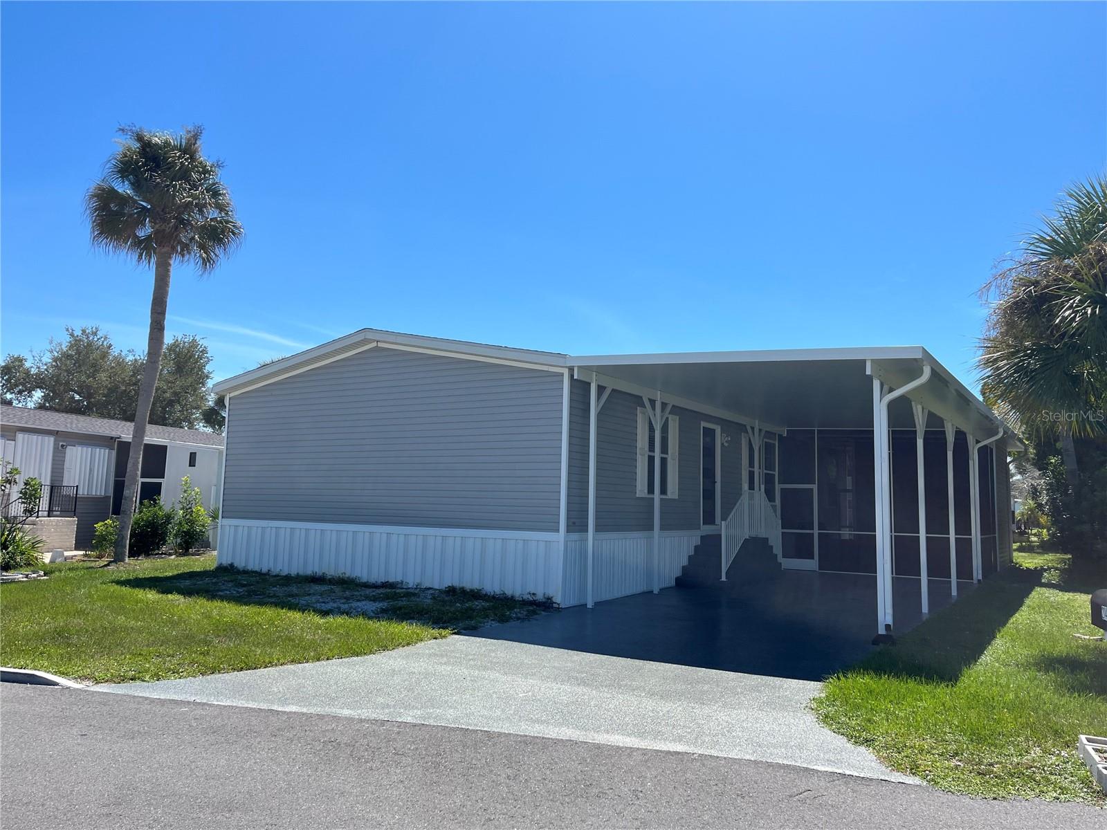 214 Como Dr — photo