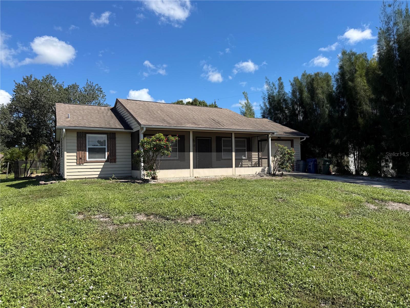 885 Darwin Rd — photo