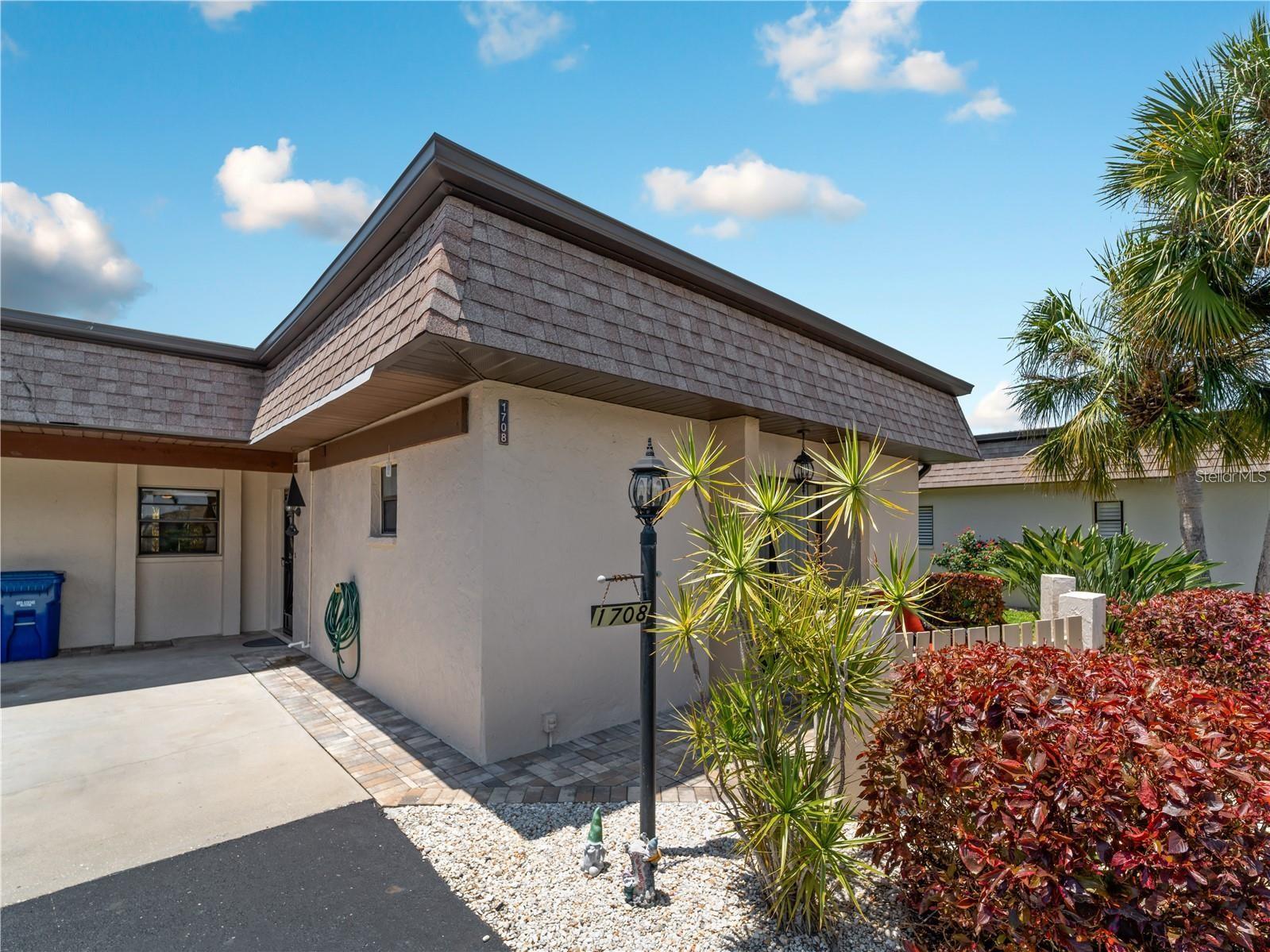 1708 Lakeside Dr #1710B — photo