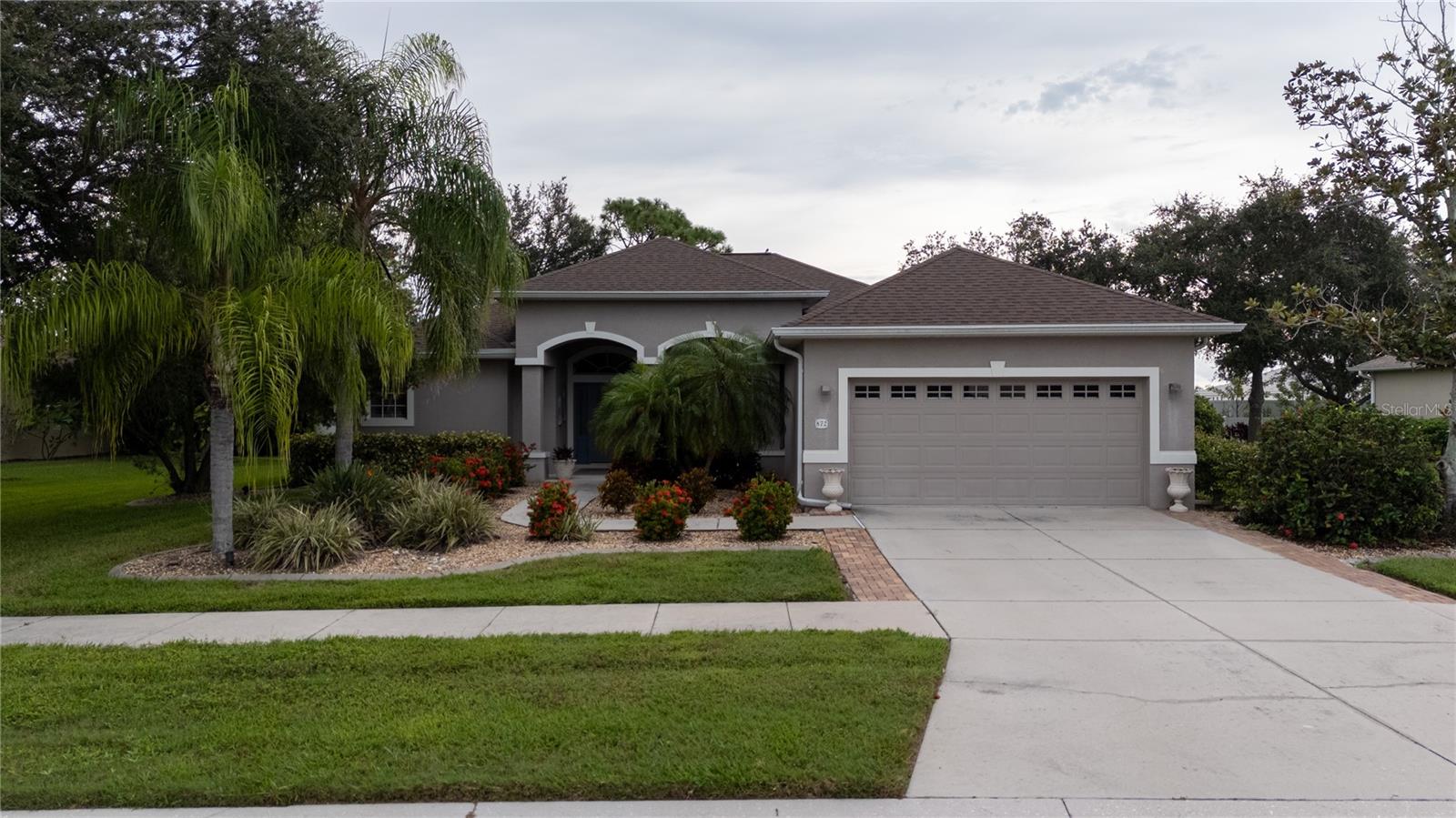 872 Clear Lake Dr — photo