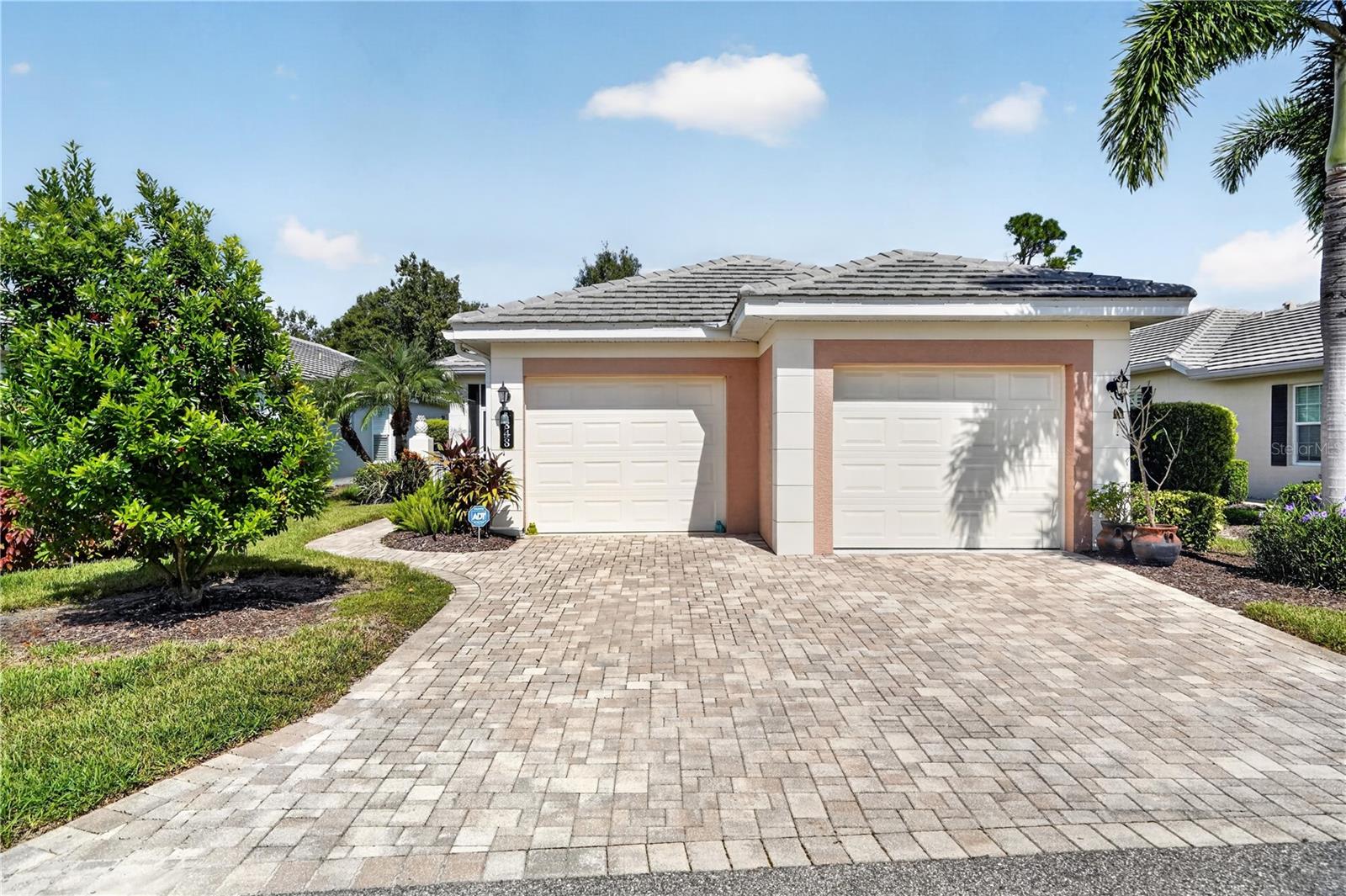1848 Lancashire Dr #1848 — photo
