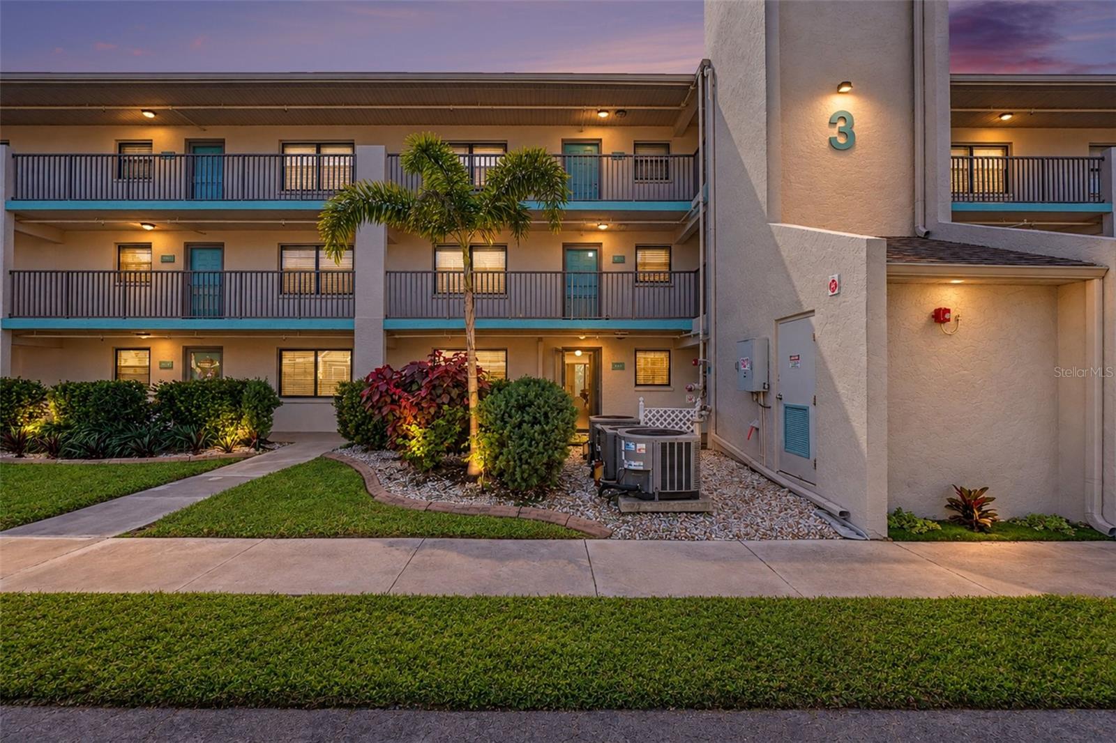 175 Kings Hwy #324 — photo