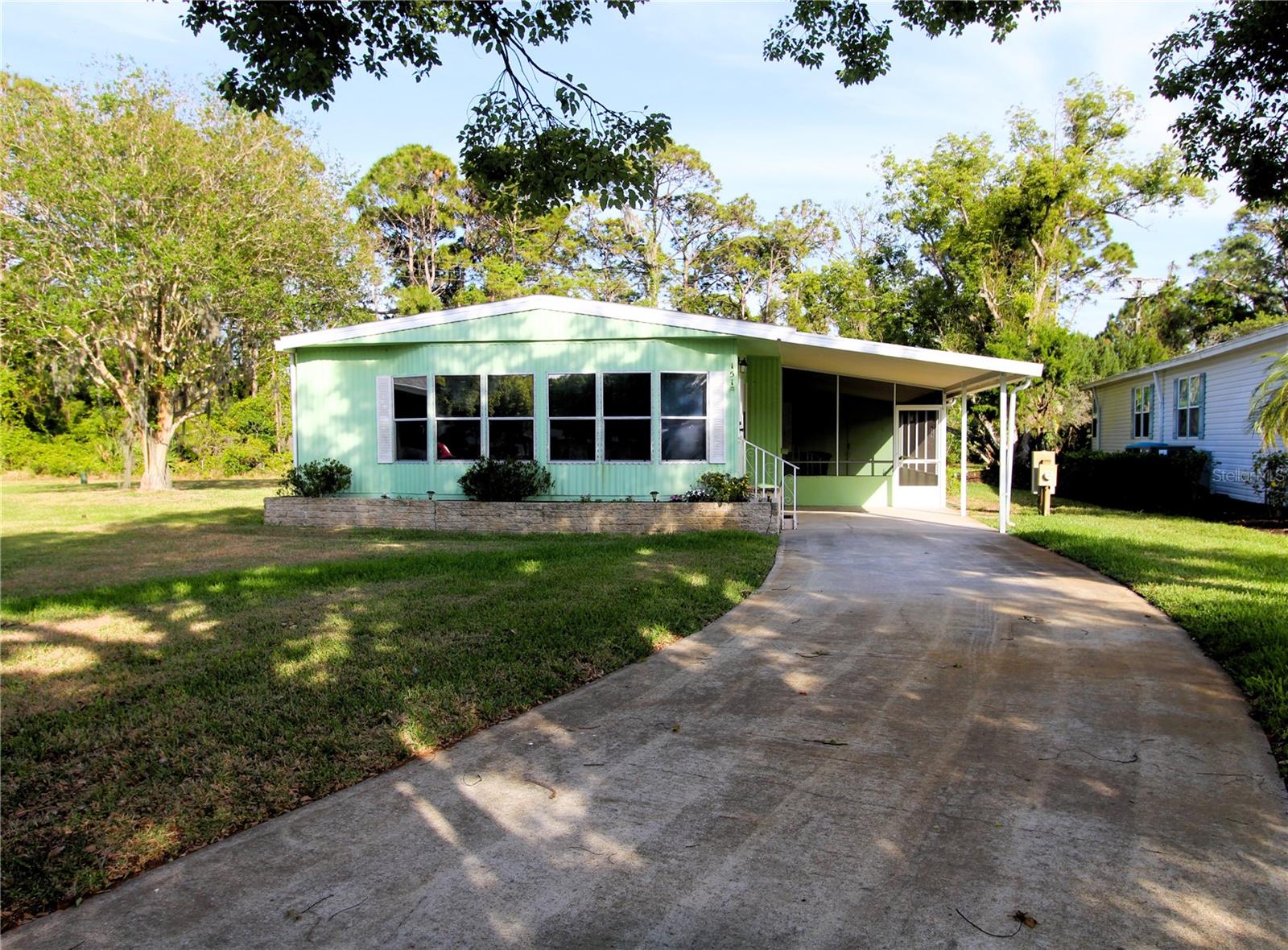 151 Apache Ct — photo