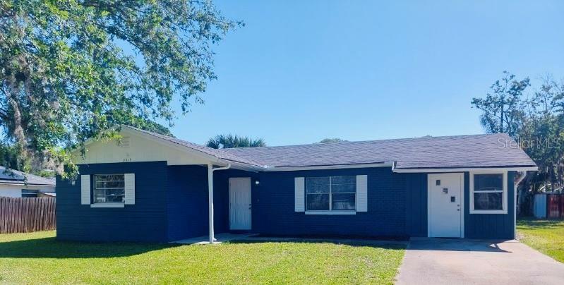 2315 Queen Palm Dr — photo