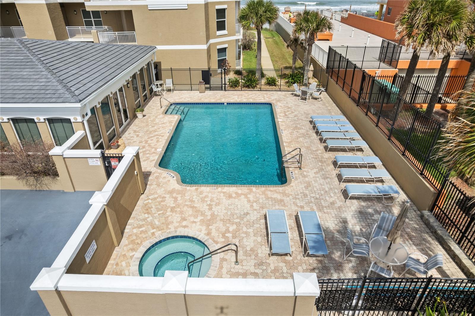 2855 S Atlantic Ave #201 — photo