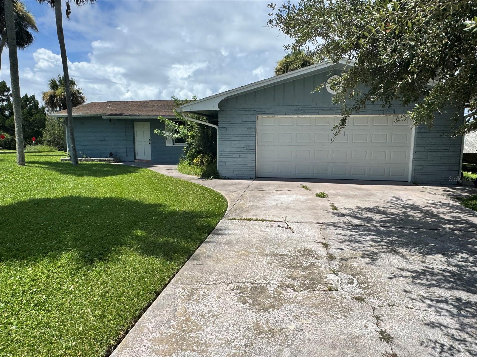 50 Oak Tree Dr — photo