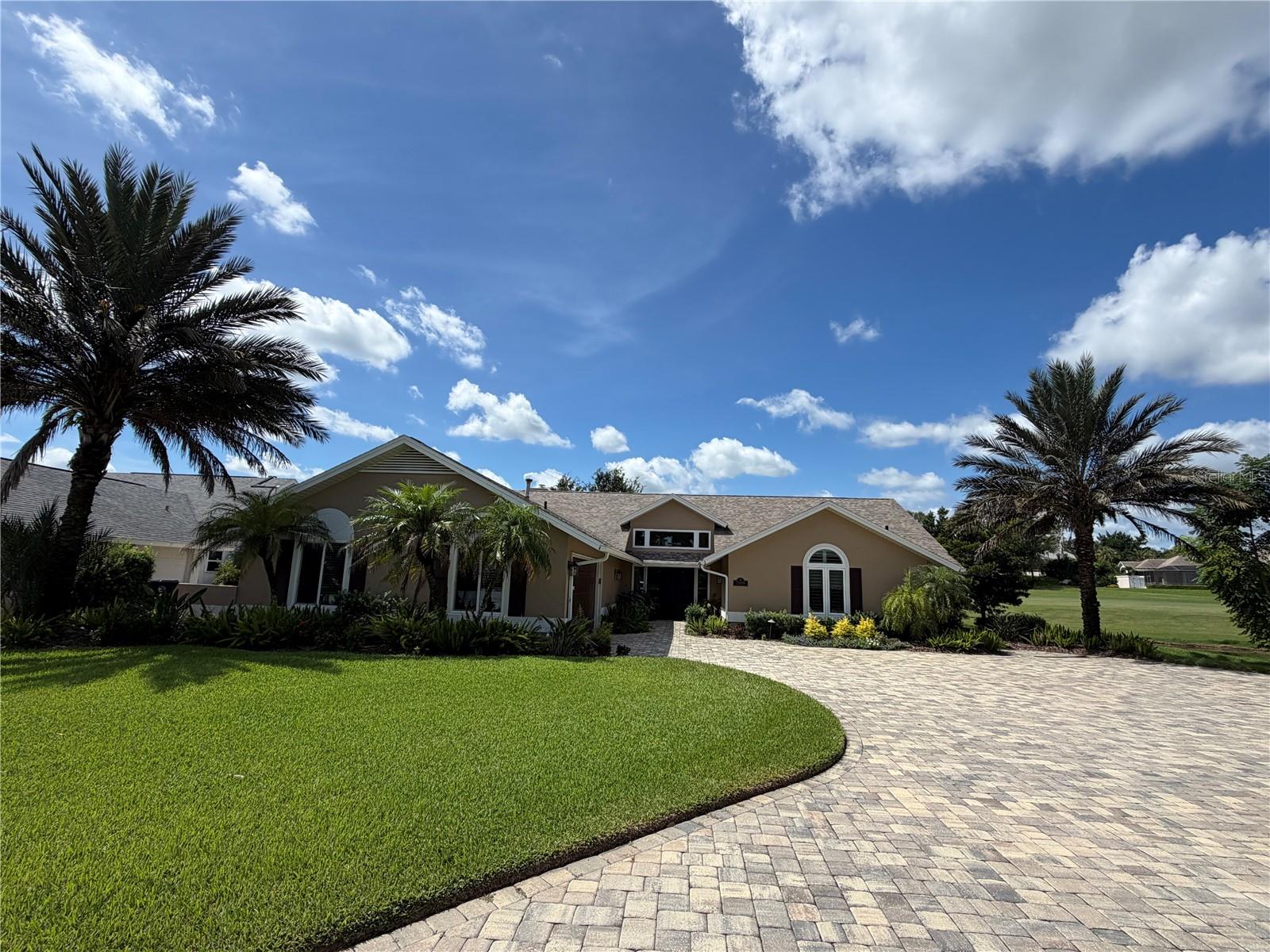 209 Bromely Cir — photo