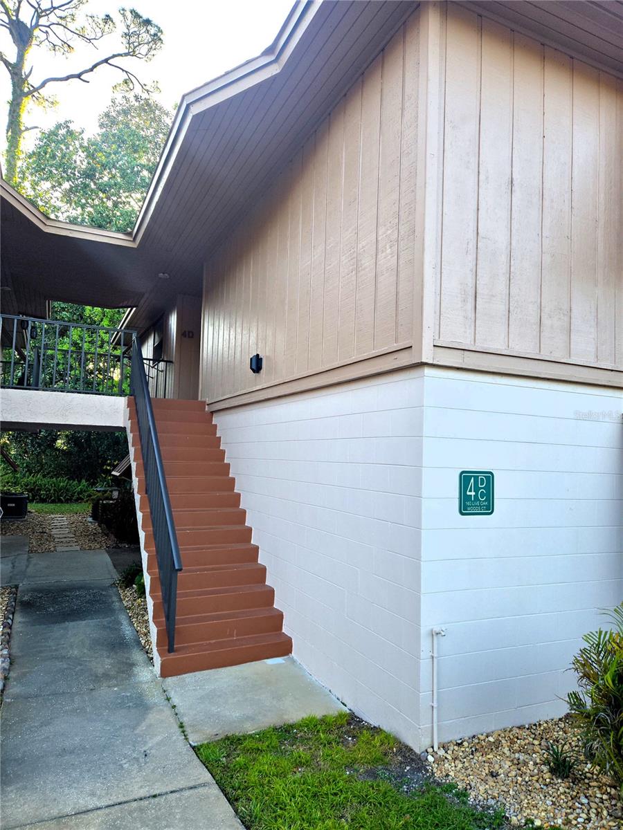 160 Live Oak Woods Ct #4D — photo