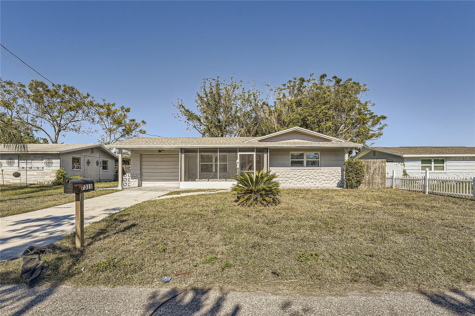 7311 Buchanan Dr — photo