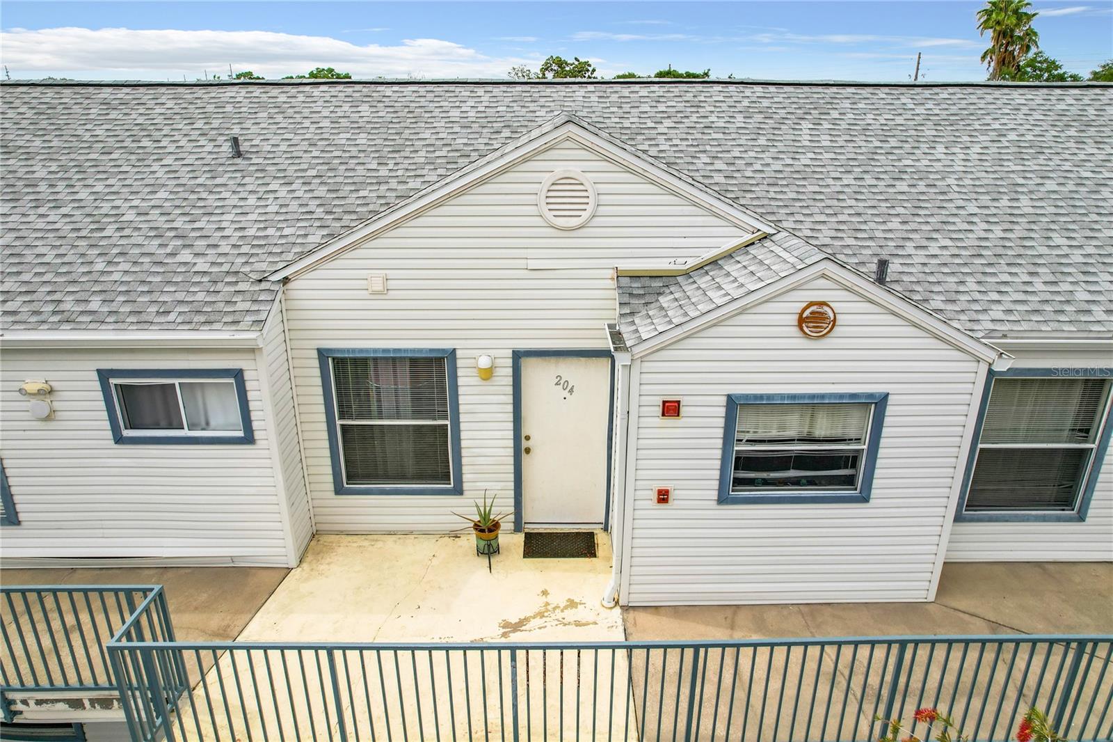 2520 Woodgate Blvd #204 — photo