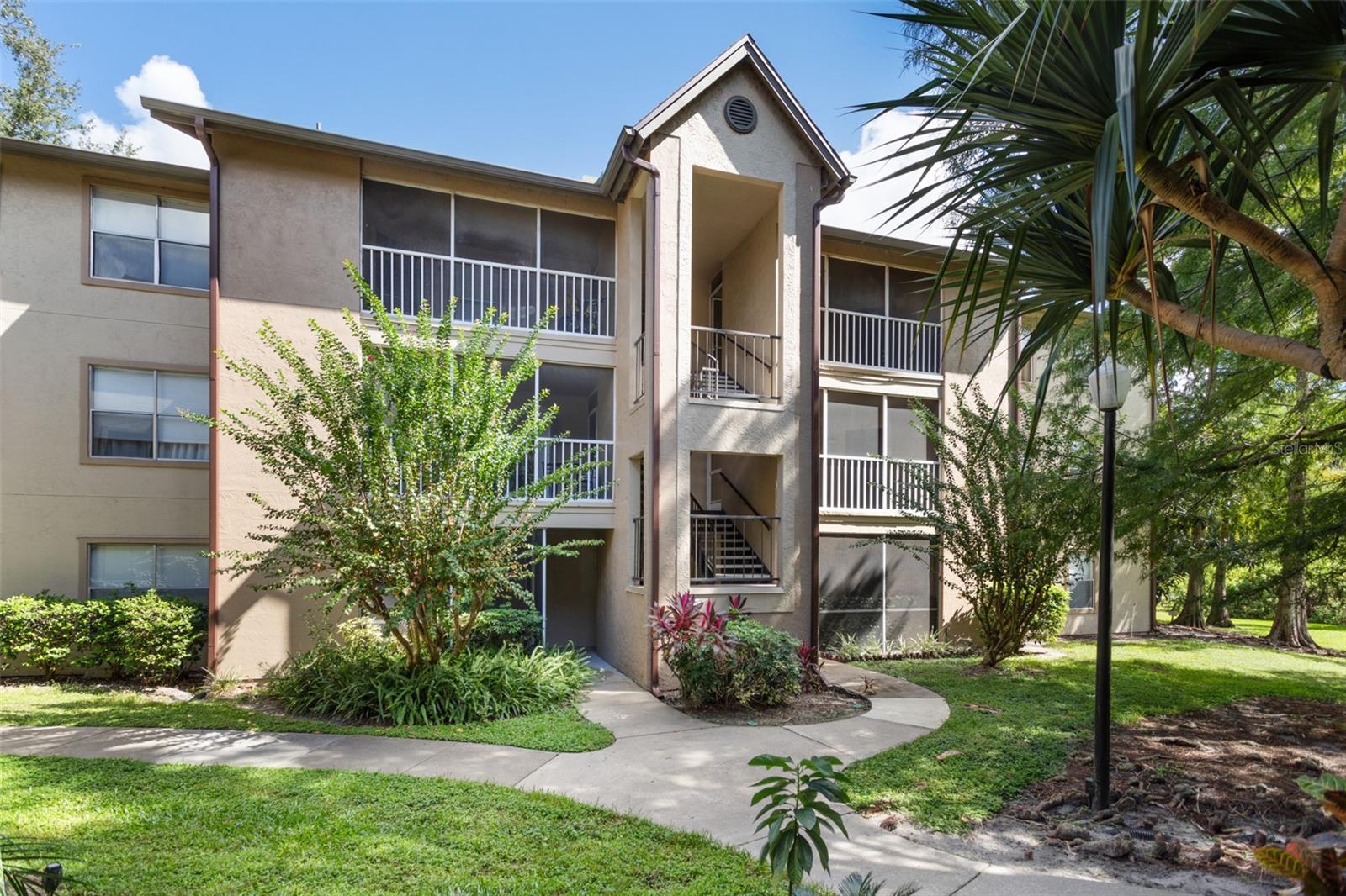 637 Buoy Ln #203 — photo