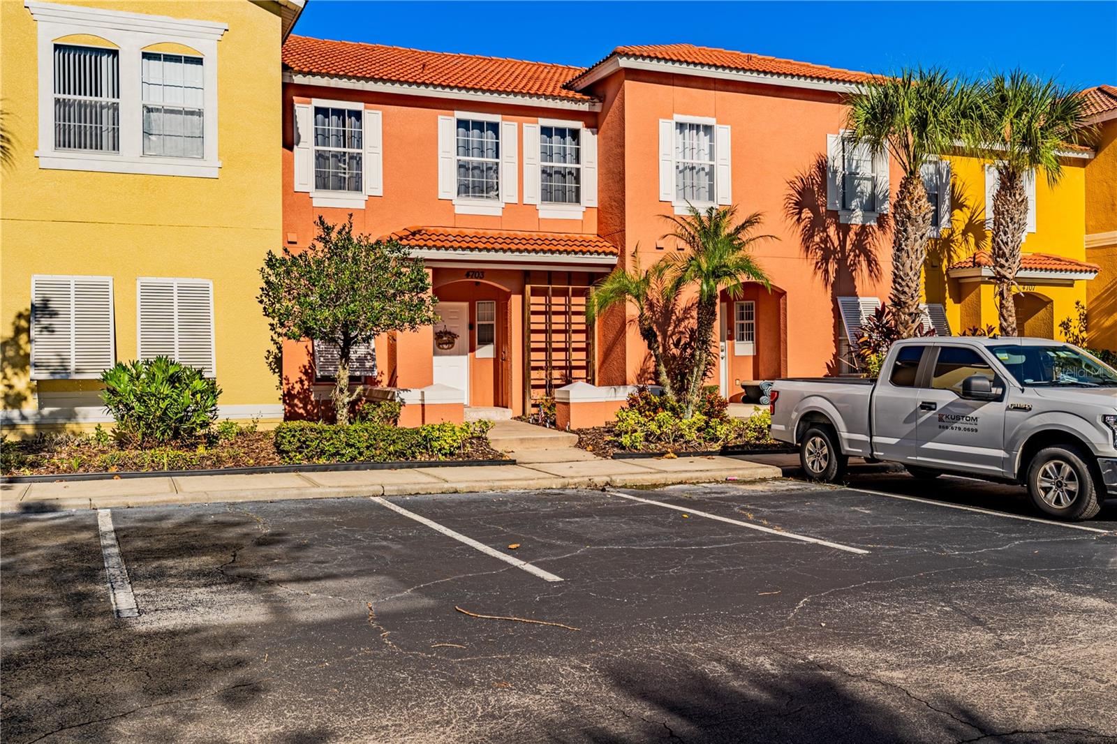 4703 Vero Beach Pl — photo