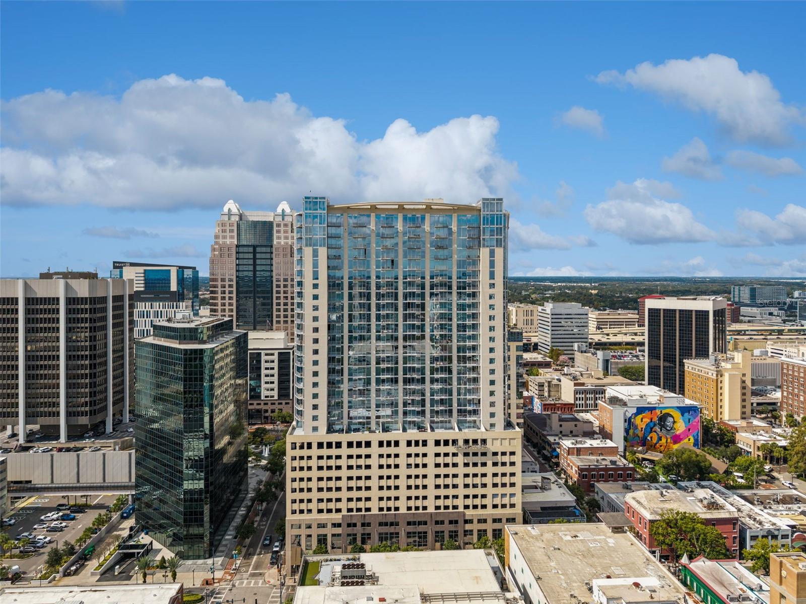 155 S Court Ave #P-2901 — photo