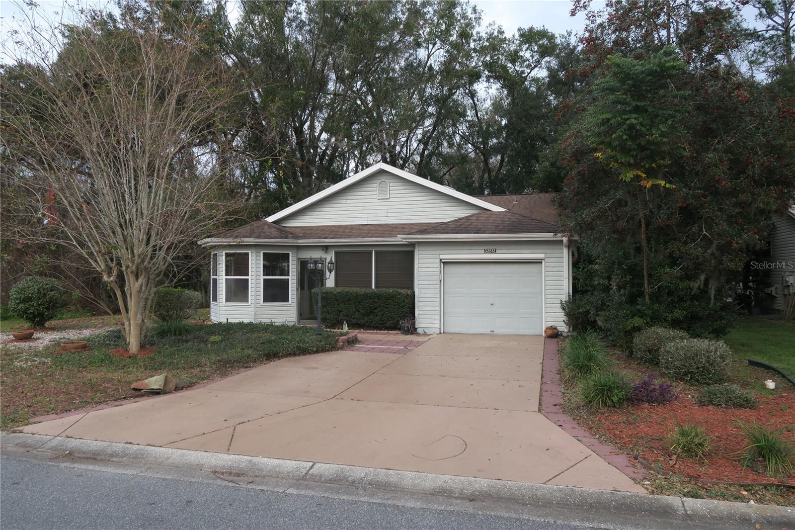 32512 Oak Park Dr — photo