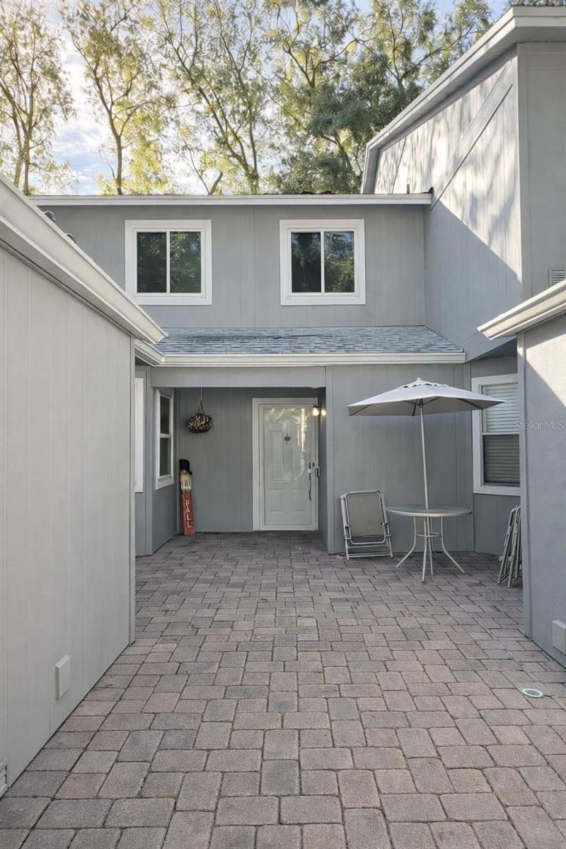 626 Red Oak Cir #110 — photo