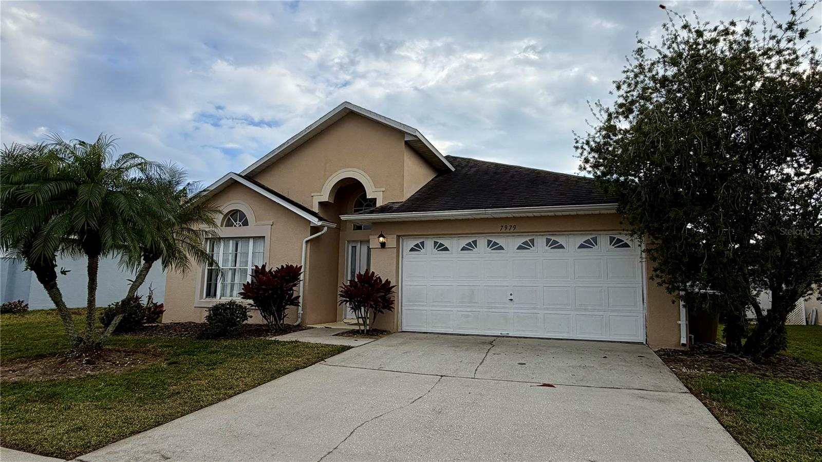 7979 Magnolia Bend Ct — photo