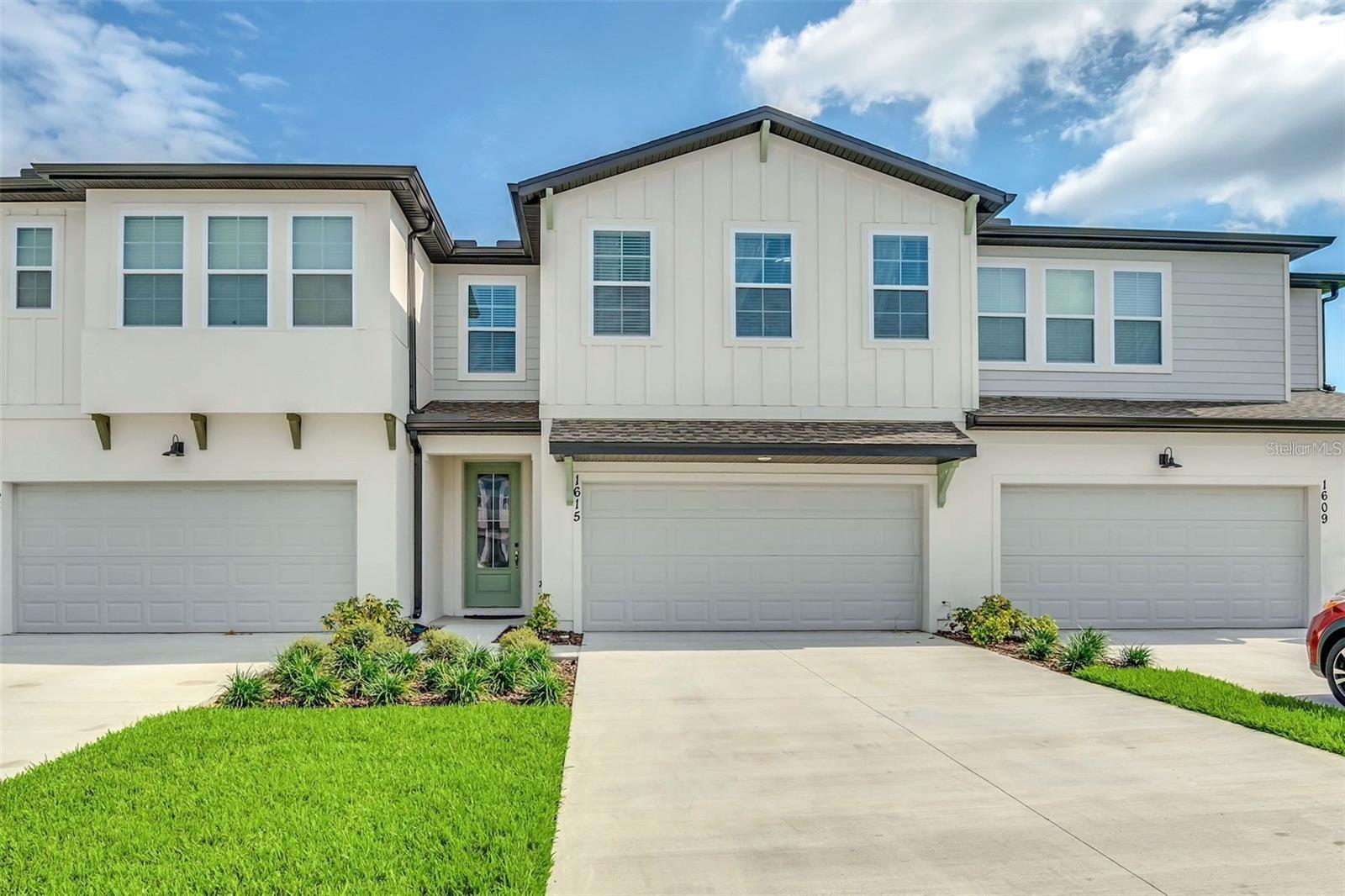 1615 Sanibel Dr — photo