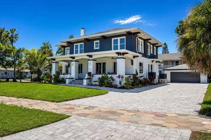 2041 Beach Dr SE — photo