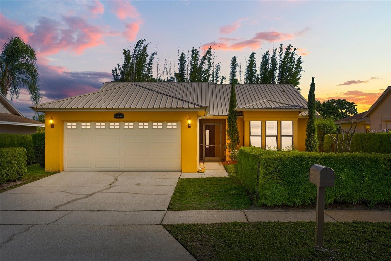 5332 Dorrington Ln — photo