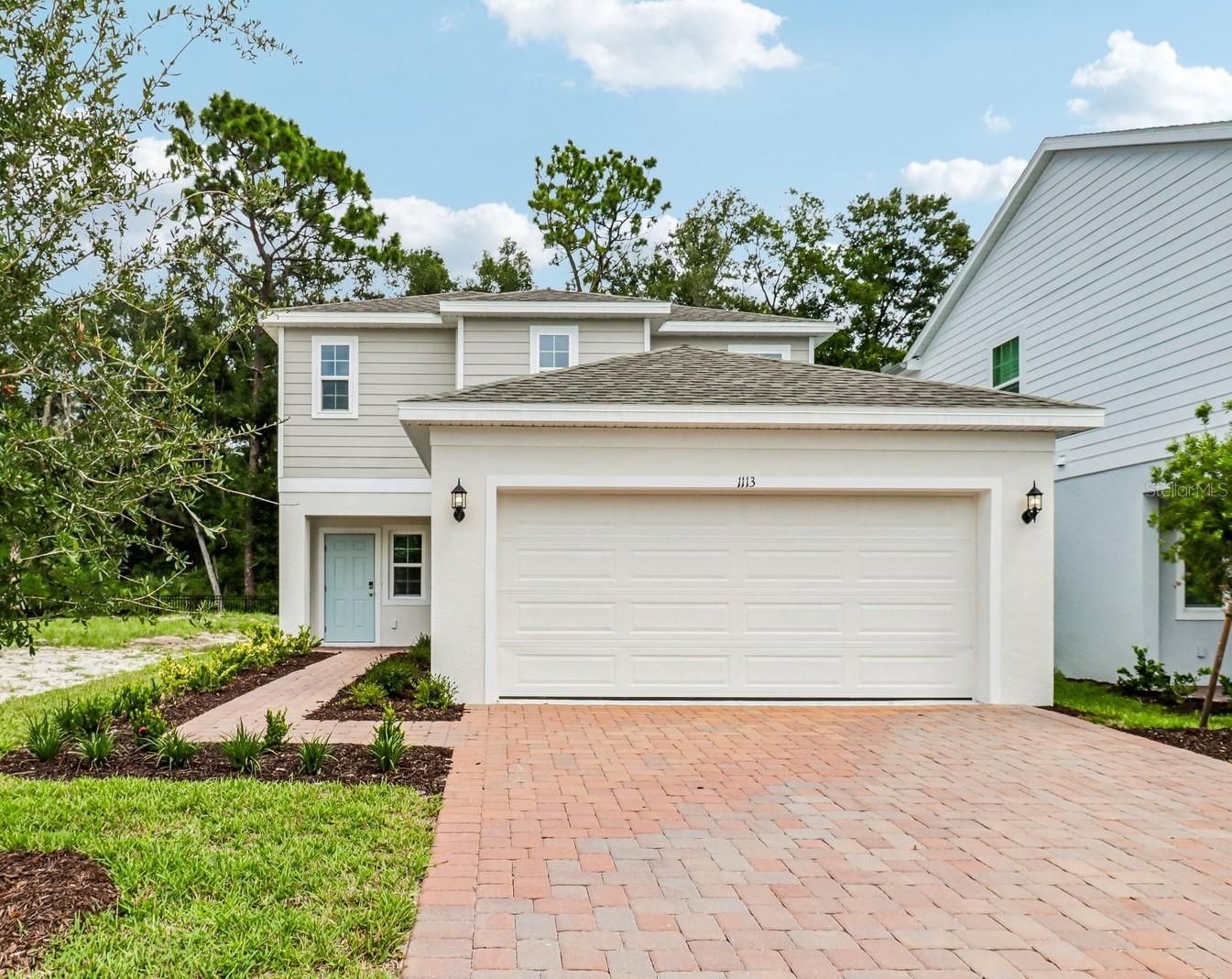 1113 Majesty Palm Cir — photo