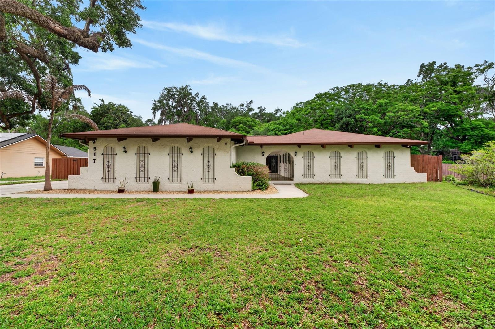 517 San Sebastian Prado — photo