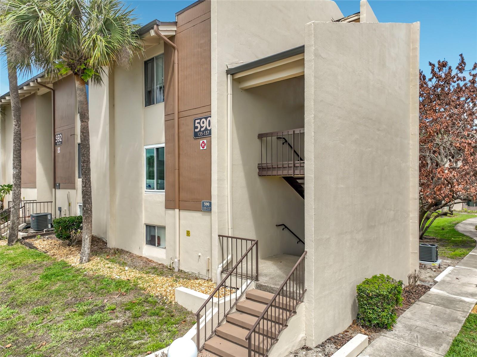 590 Orange Dr #136 — photo