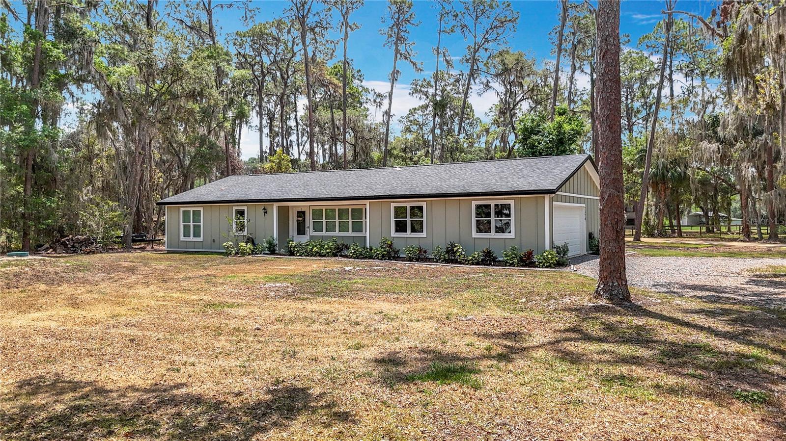 7374 Circle Dr — photo