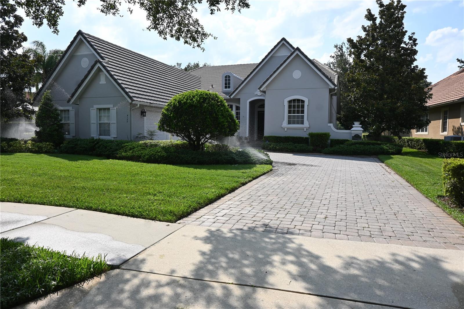 8122 Whitford Ct — photo