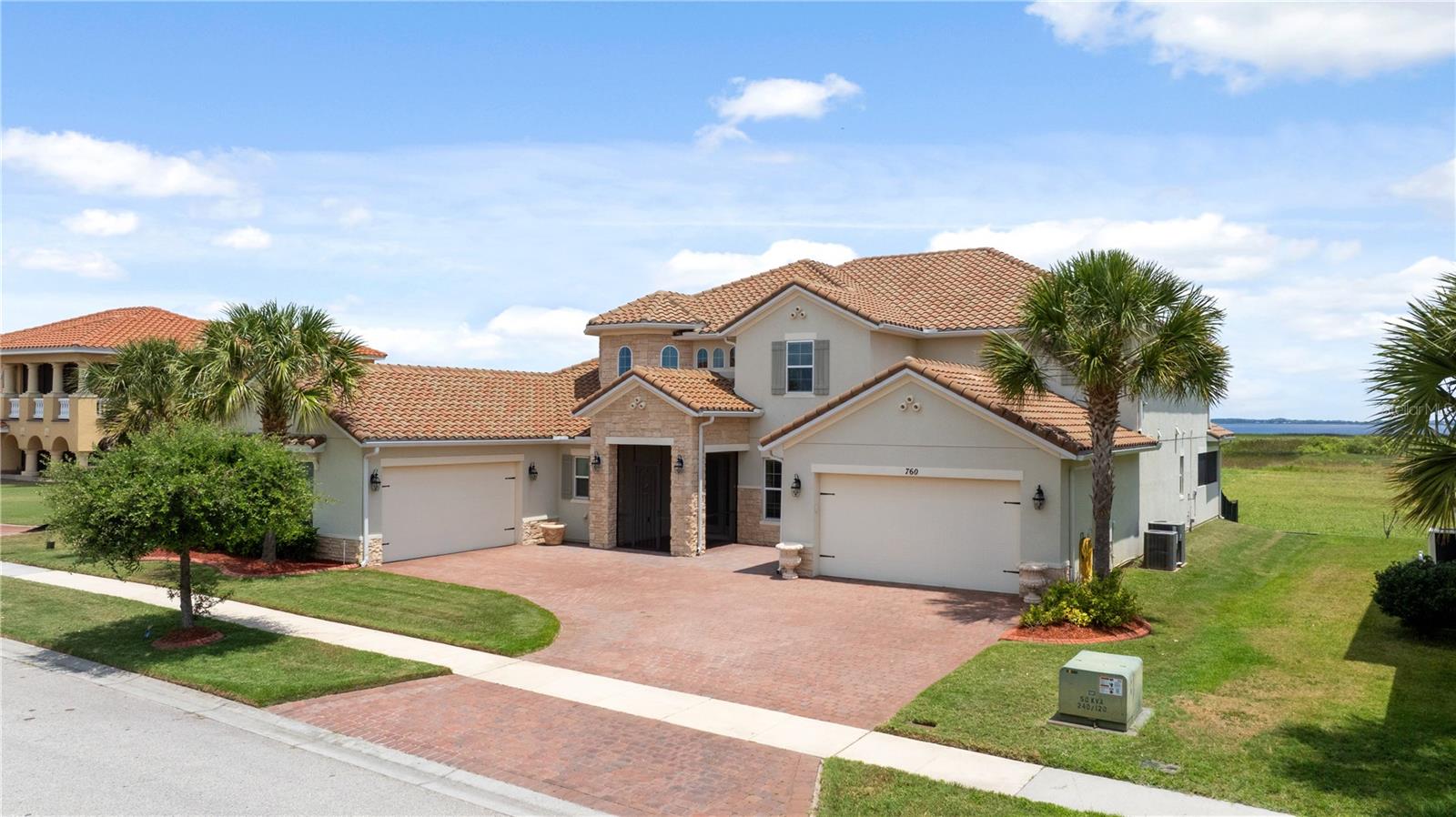760 Windlass Ct — photo