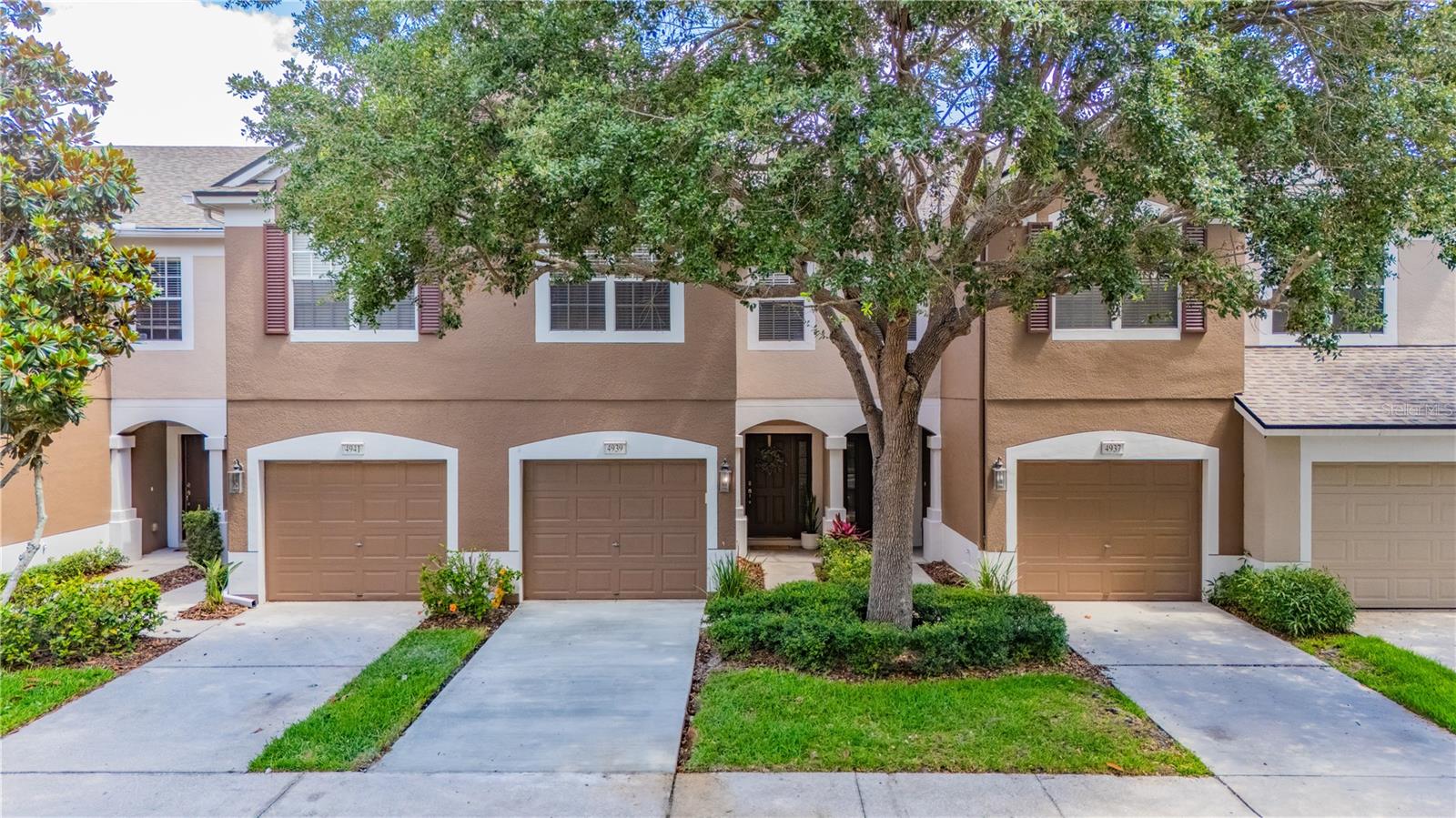 4939 Pond Ridge Dr — photo
