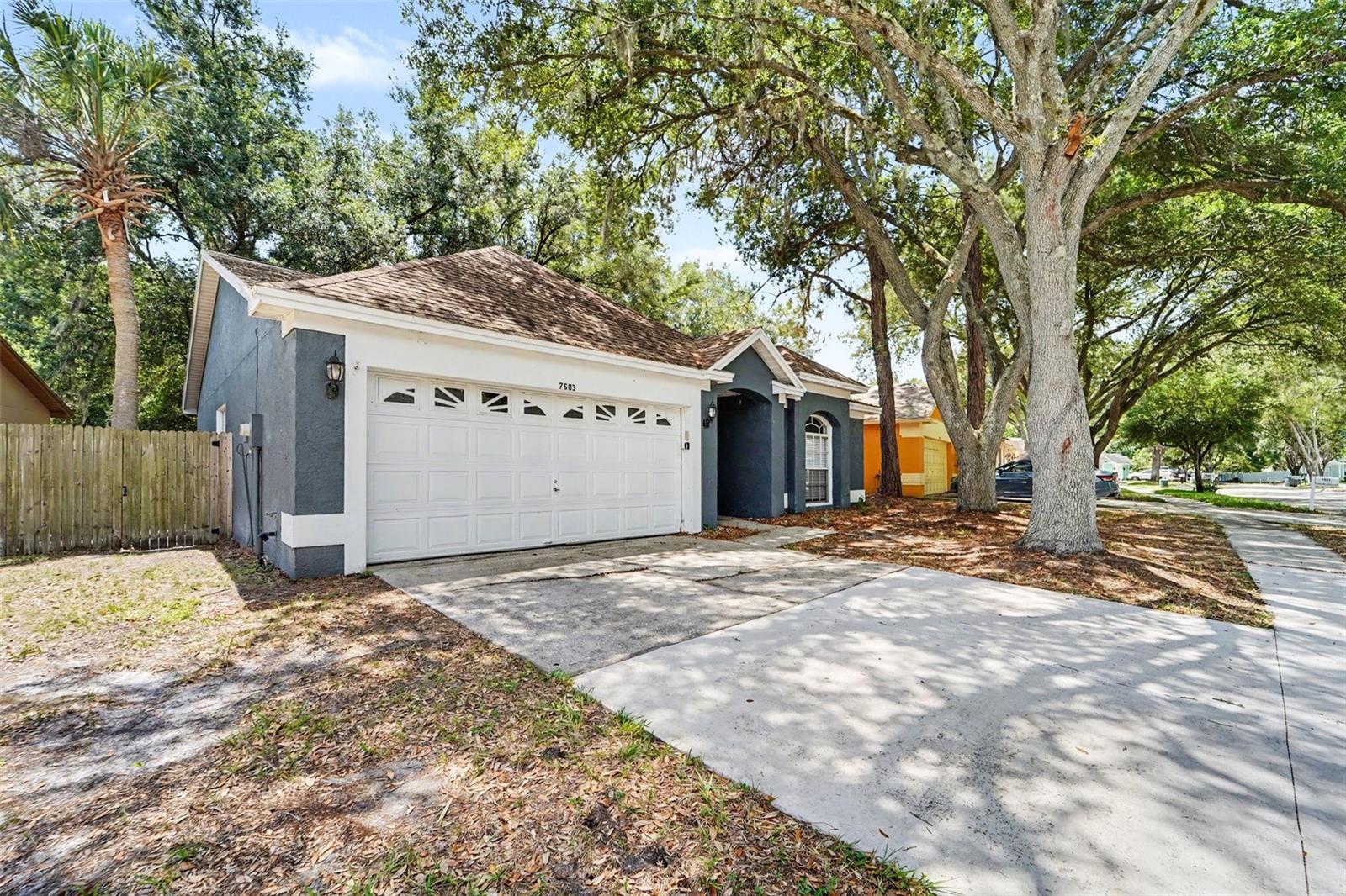 7603 Savannah Ln — photo