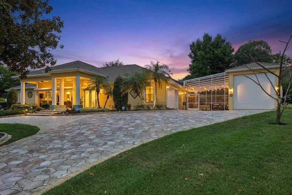 12128 Lakeshore Dr — photo