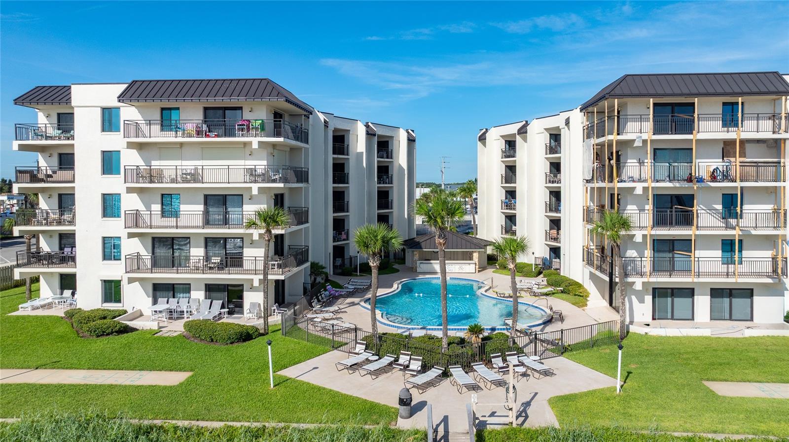 1275 Ocean Shore Blvd #P3 — photo