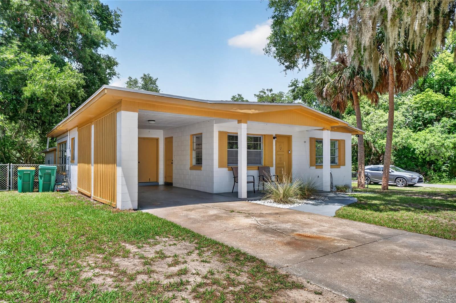 529 E Gottsche Avenue, Eustis, FL 32726 — photo 2