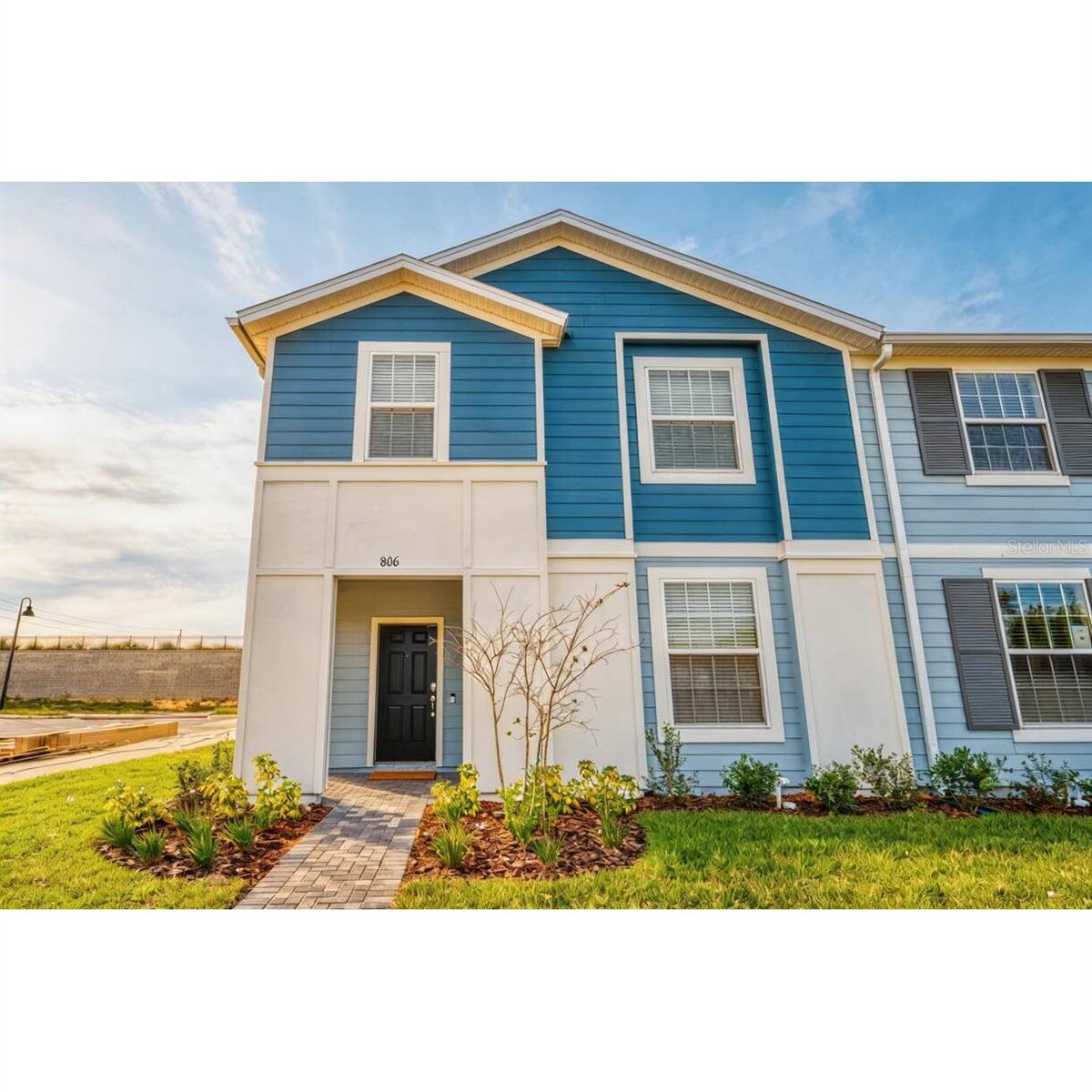 806 Paradise Dr — photo