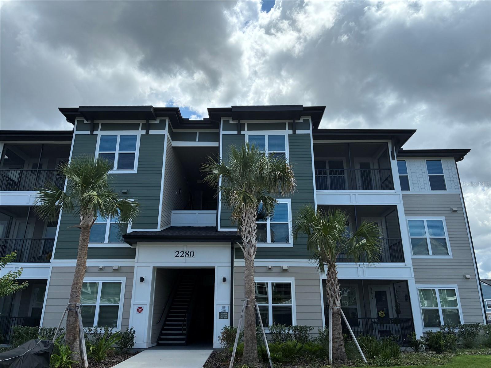 2280 Waterfall Ct #4-302 — photo